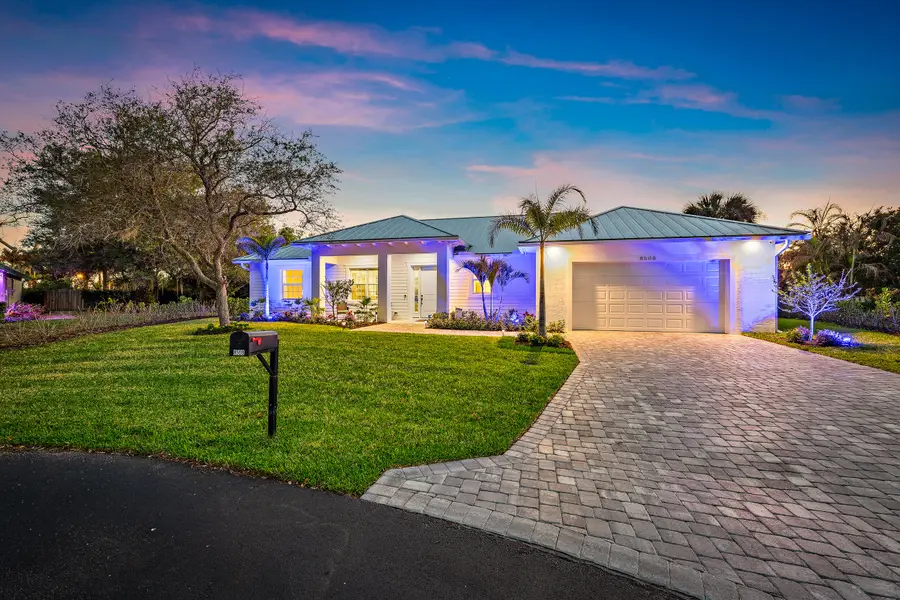 8508 SE Woodwind Street, Hobe Sound, FL 33455 - #2