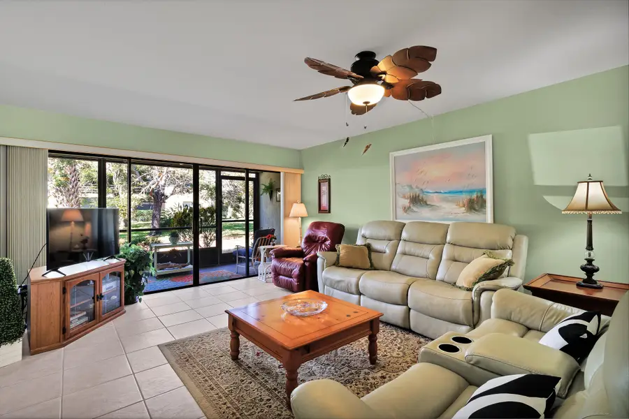 400 18th Street #D3, Vero Beach, FL 32960 - #2