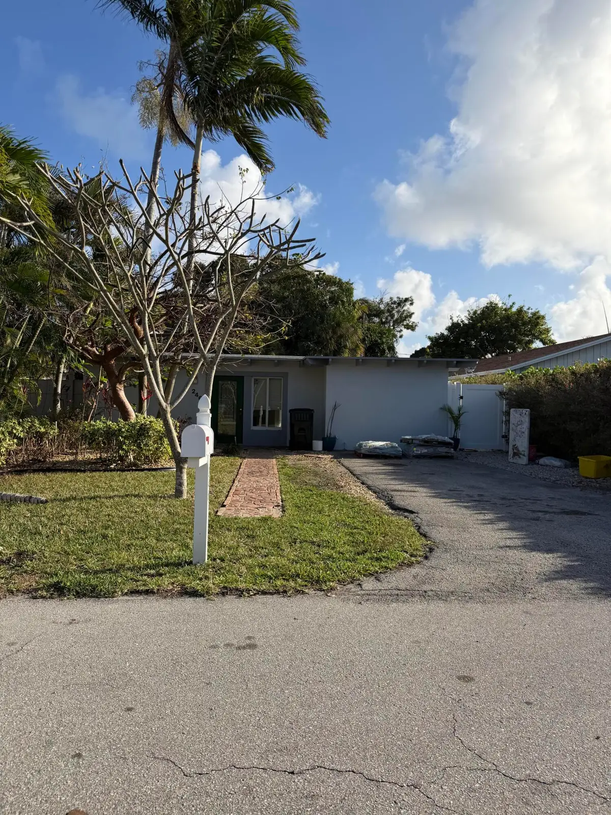 246 NE 10th Street, Delray Beach, FL 33444 - #1