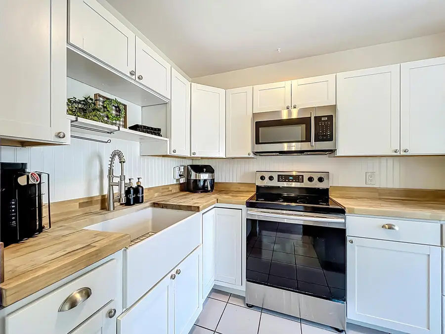 1090 Bianca Drive Ne, Palm Bay, FL 32905 - #3