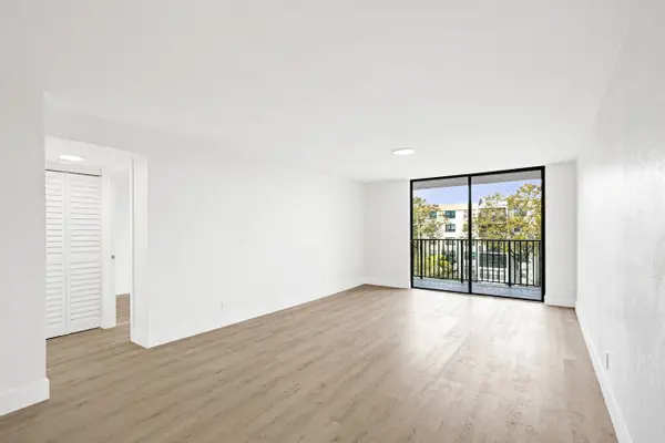 6195 Rock Island Road #413, Tamarac, FL 33319