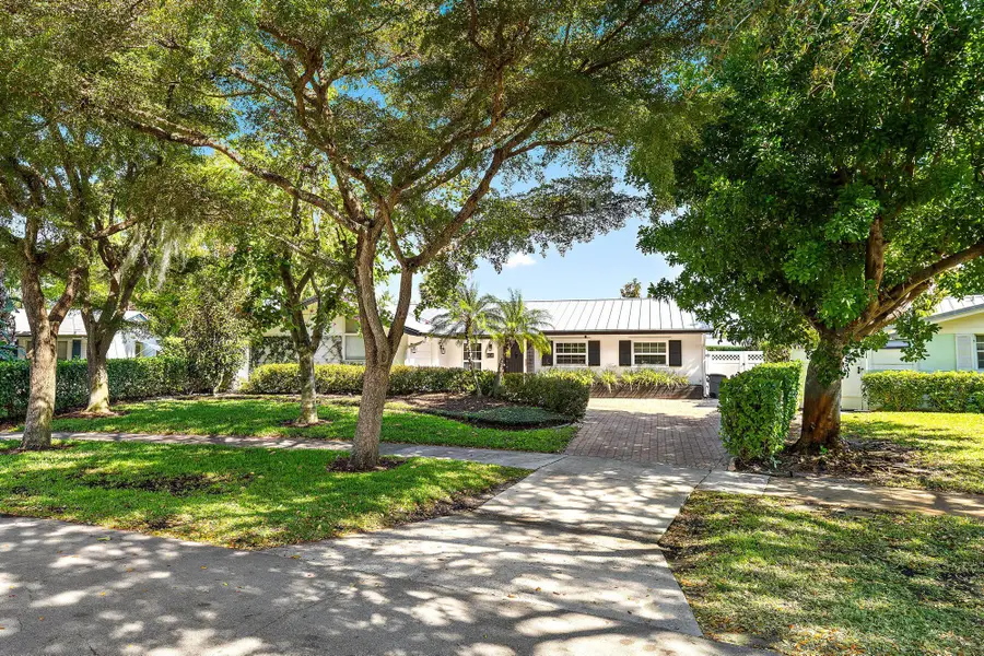 801 Fairhaven Drive, North Palm Beach, FL 33408 - #2