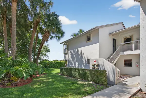 4722 NW 22nd Street #4272, Coconut Creek, FL 33063