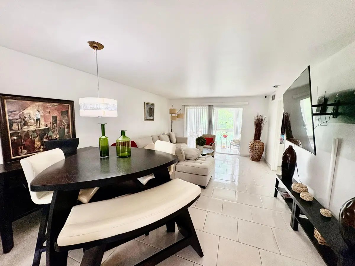 9261 Sunrise Lakes Boulevard, Sunrise, FL 33322 - #1