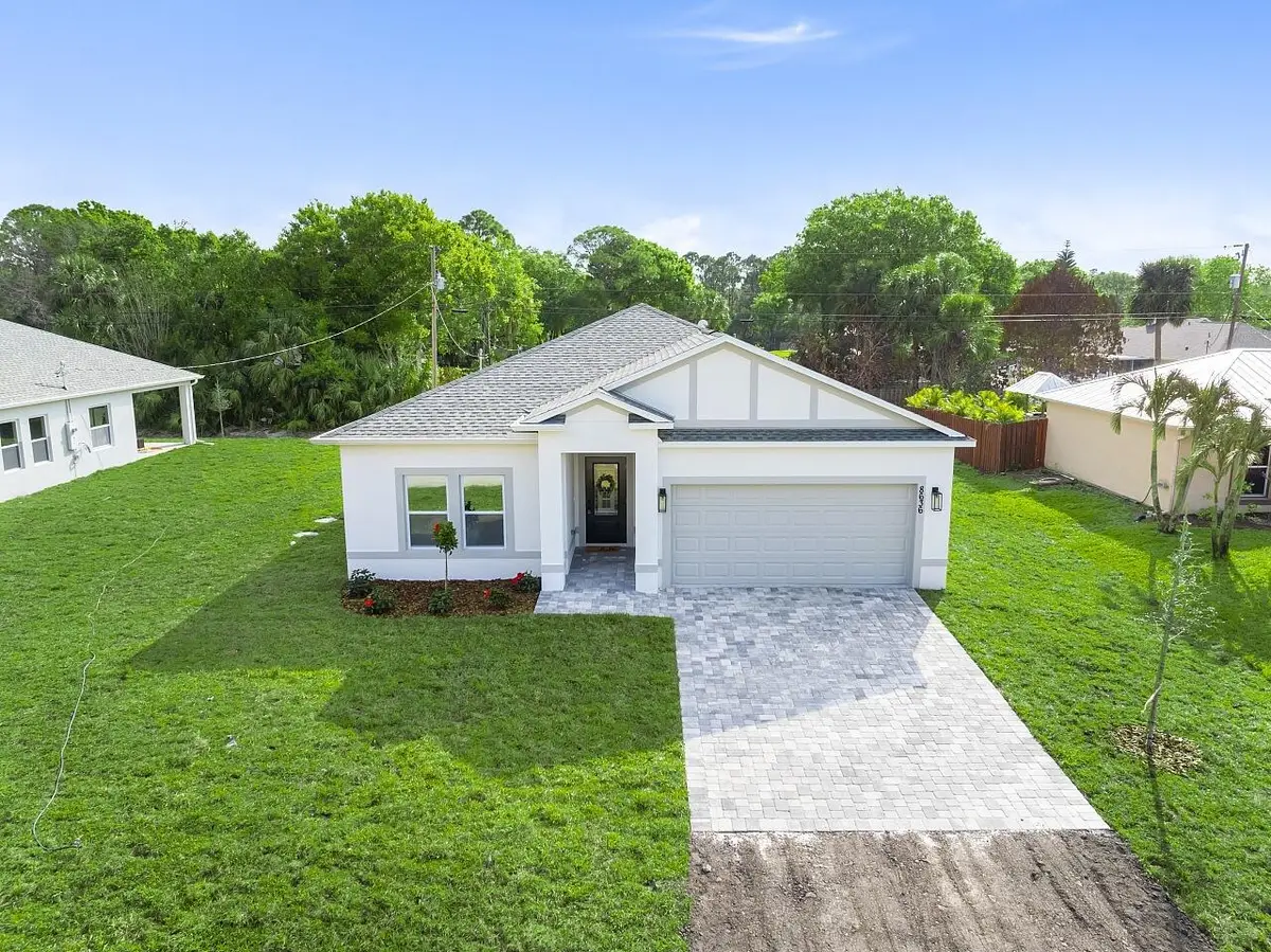 8636 100th Avenue, Vero Beach, FL 32967 - #1