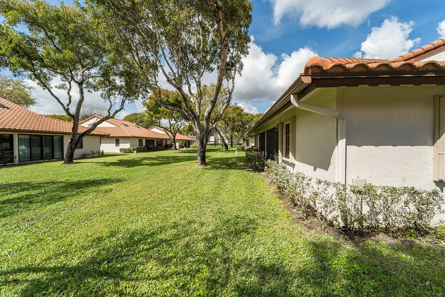 6045 Sunny Pointe Circle, Delray Beach, FL 33484 - #2