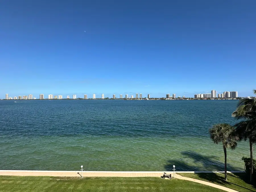 501 Lake Shore Drive #505, West Palm Beach, FL 33403 - #3