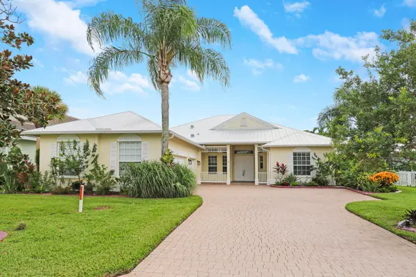 152 NW Magnolia Lakes Boulevard, Port St Lucie, FL 34986