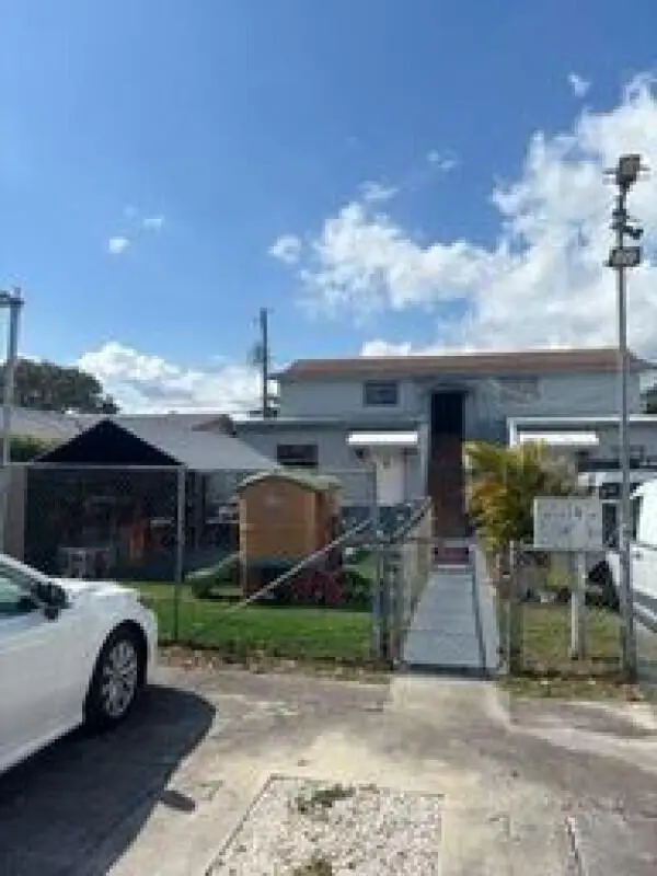 2724 SW 34th Avenue, Miami, FL 33133