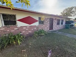 1063 Louisiana Avenue, Clewiston, FL 33440 - #2