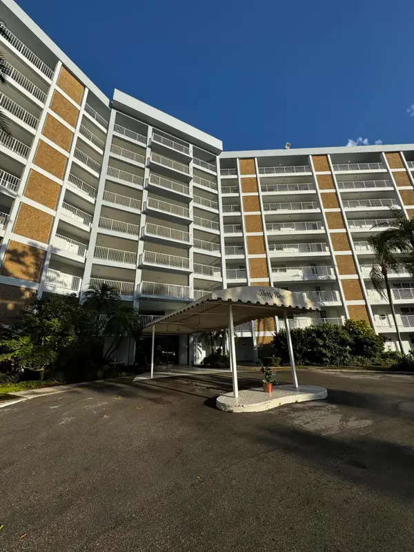 2940 N Course Drive #607, Pompano Beach, FL 33069