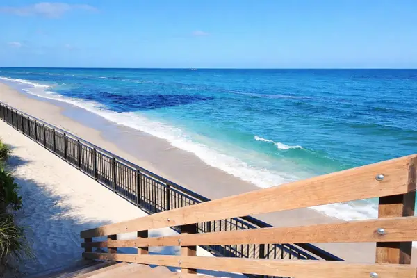 5380 N Ocean Drive #24j, Singer Island, FL 33404