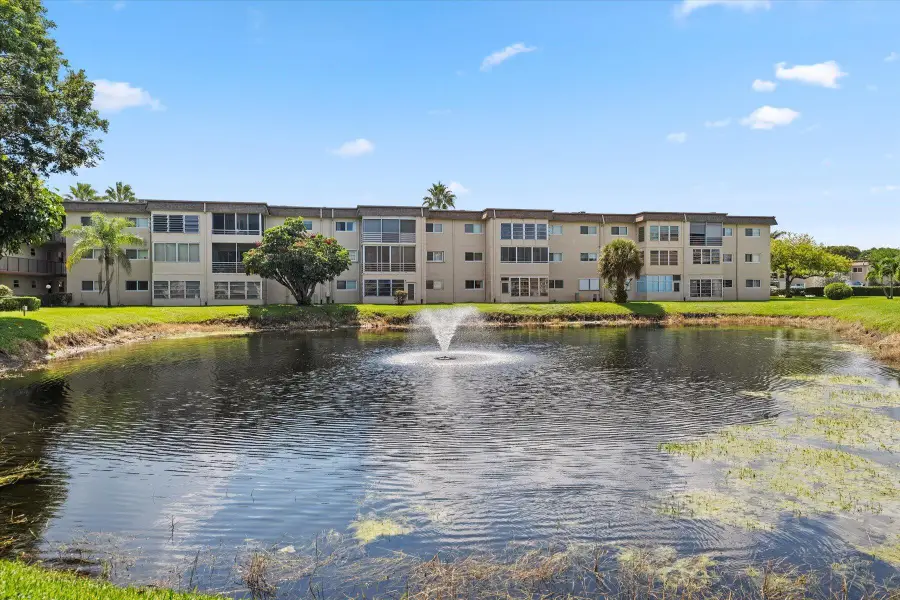 719 Lori Drive #204, Palm Springs, FL 33461 - #2