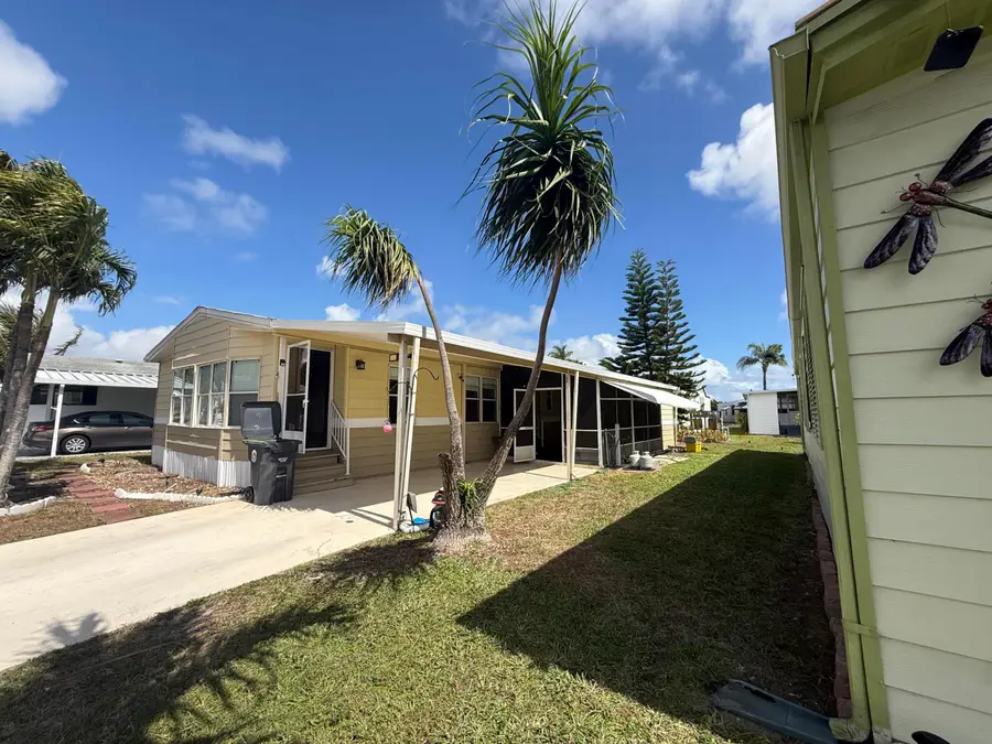 6092 Palm Breezes Drive, Lake Worth, FL 33462 - #3