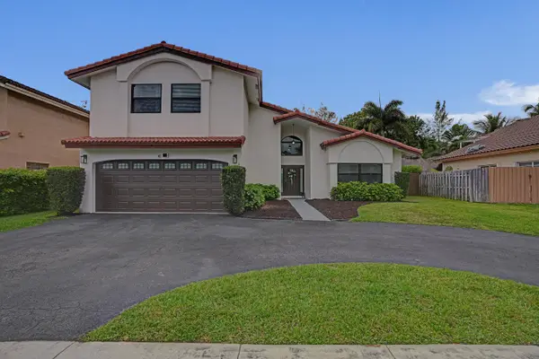 861 Mockingbird Lane, Plantation, FL 33324