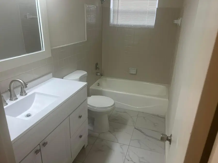 621 N 71st Avenue, Hollywood, FL 33024 - #3