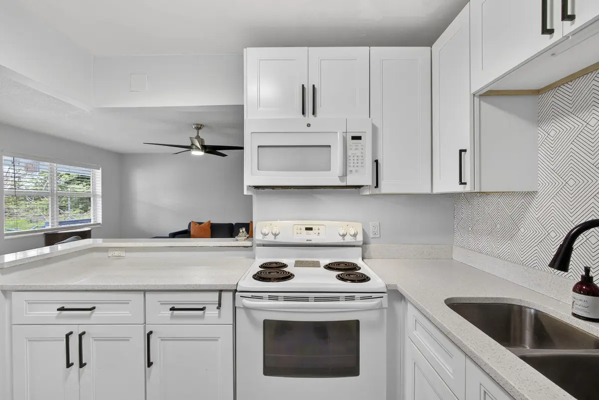 155 Windsor G, West Palm Beach, FL 33417 - #1