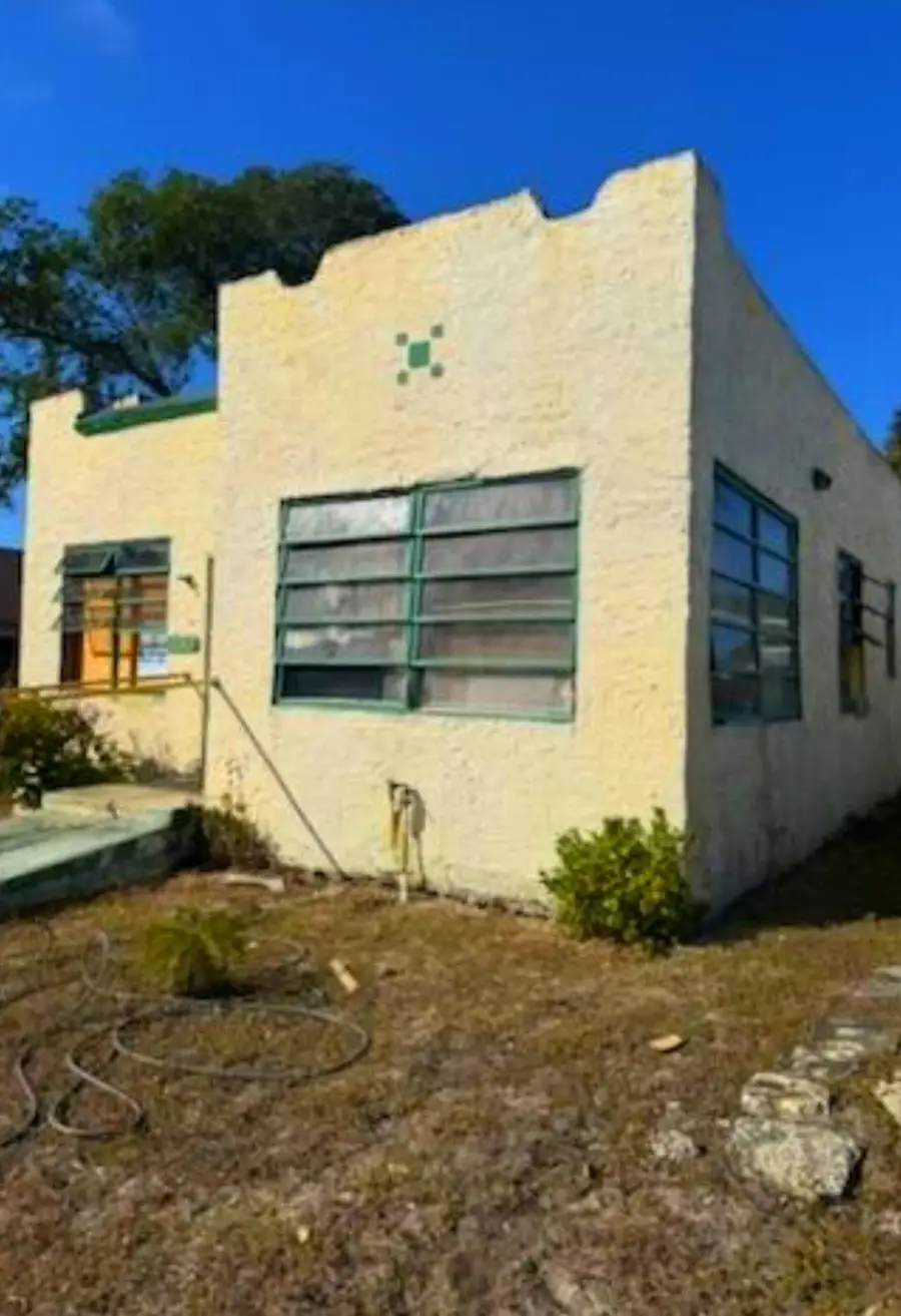 1150 W 25th Street, Riviera Beach, FL 33404 - #2