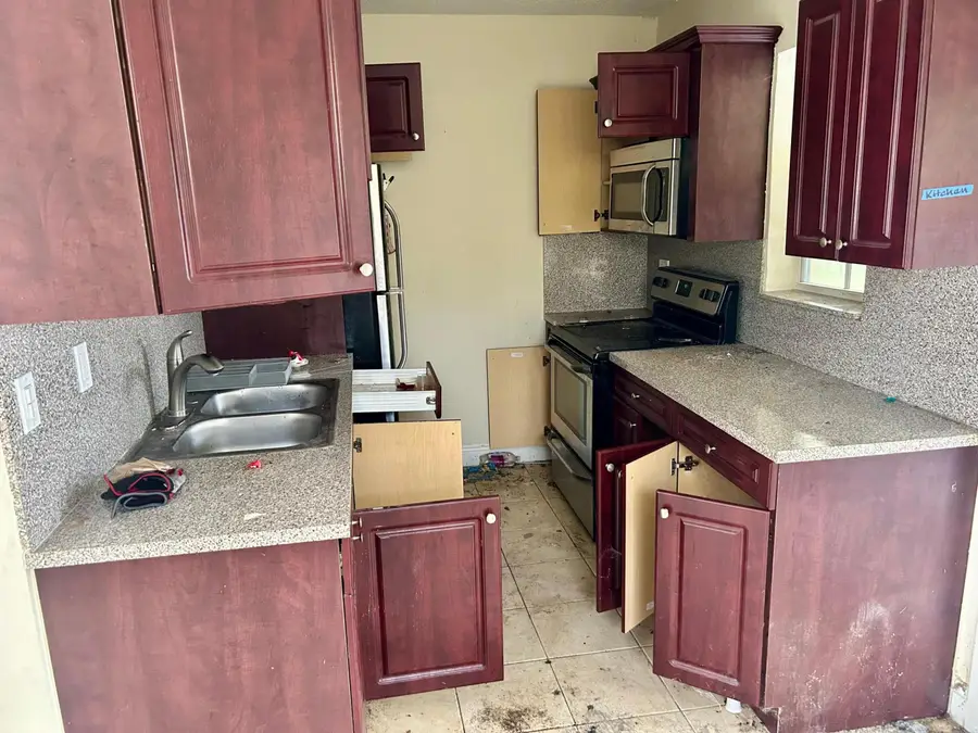 810 N 69th Avenue, Hollywood, FL 33024 - #3