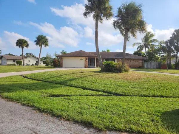 882 SE Quiescent Lane, Port St Lucie, FL 34983