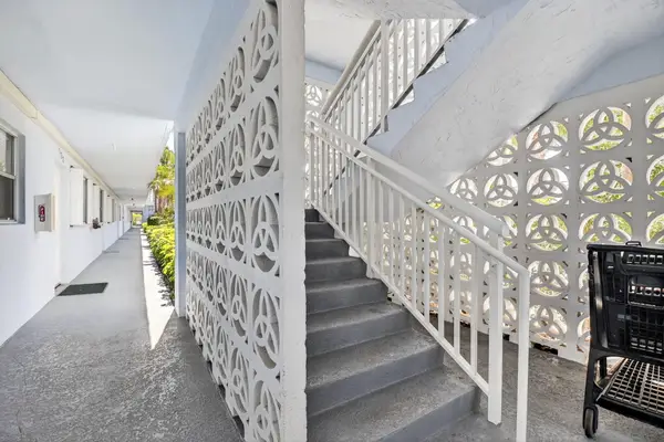 2010 S Federal Highway #202, Boynton Beach, FL 33435