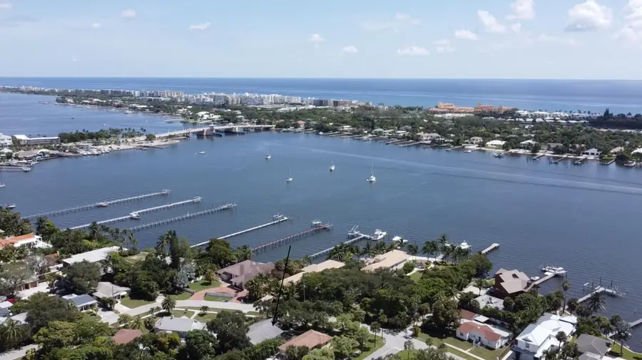 615 S Lake Drive, Lantana, FL 33462 - #3