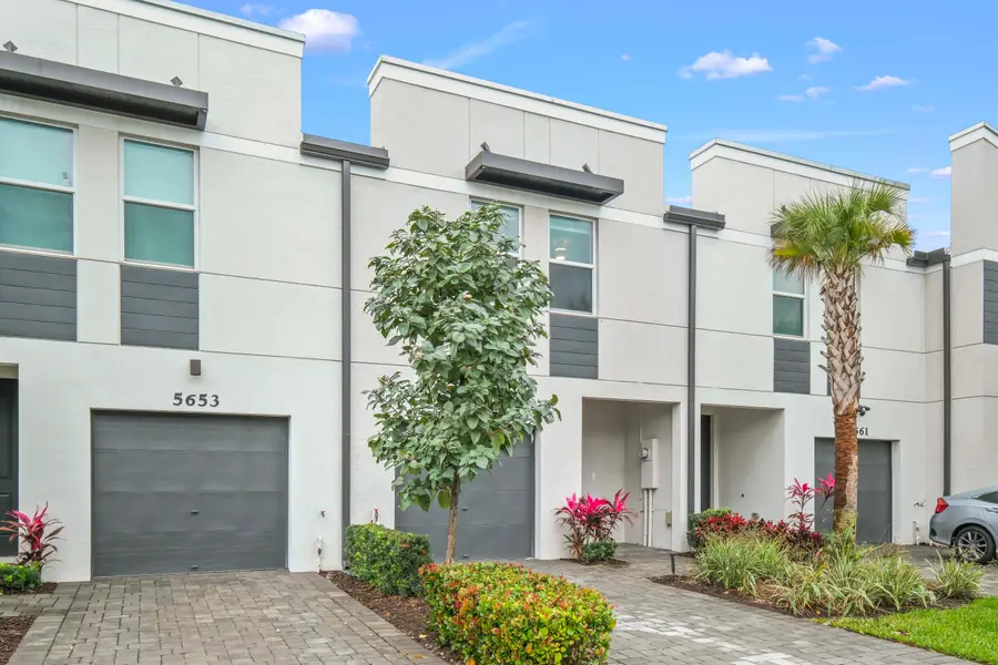 5657 Mentmore Drive, West Palm Beach, FL 33407 - #2