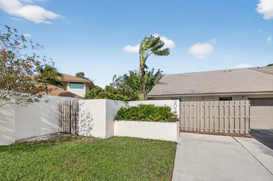 202 SW 29th Avenue, Delray Beach, FL 33445 - #3