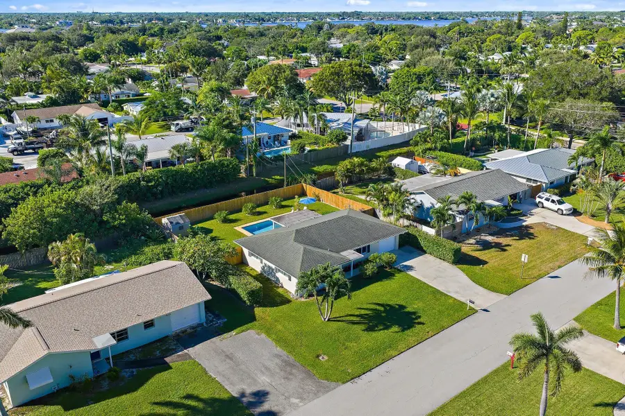 372 Franklin Road, Jupiter, FL 33469 - #3