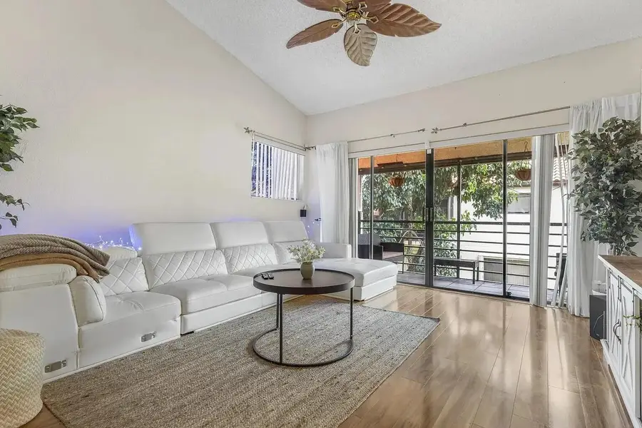 12 Va De Casas Sur #Apt 203, Boynton Beach, FL 33426 - #2