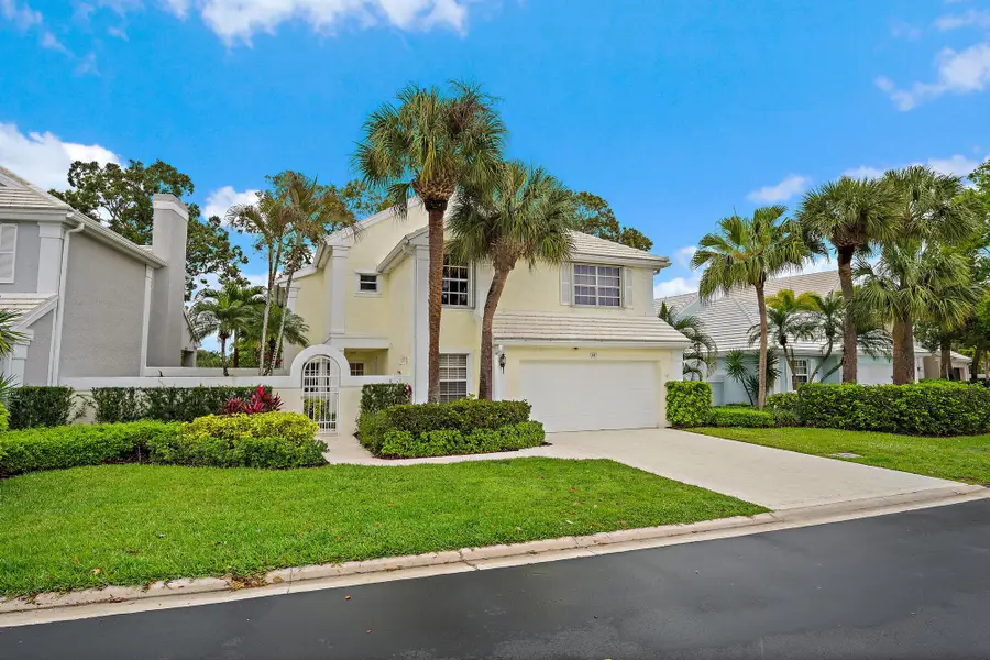 18 Windsor Lane, Palm Beach Gardens, FL 33418 - #2