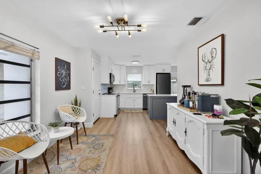 9820 Daisy Avenue, Palm Beach Gardens, FL 33410 - #3