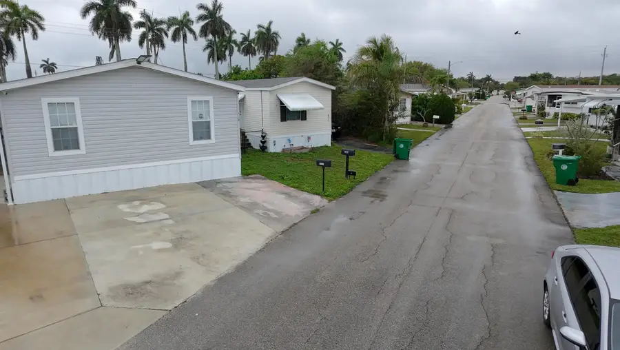 8516 SW 17th Court, Davie, FL 33324 - #3