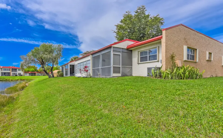 342 Lake Evelyn Drive, West Palm Beach, FL 33411 - #3