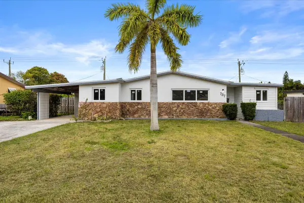 737 W Ilex Drive, West Palm Beach, FL 33403