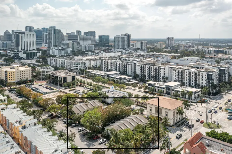 563 NE 7th Avenue, Fort Lauderdale, FL 33301 - #3