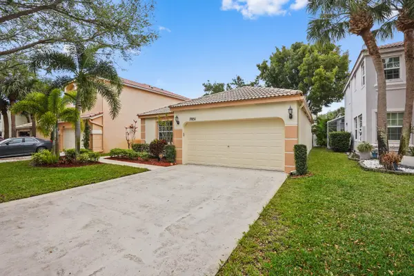 7851 Oak Grove Circle, Lake Worth, FL 33467