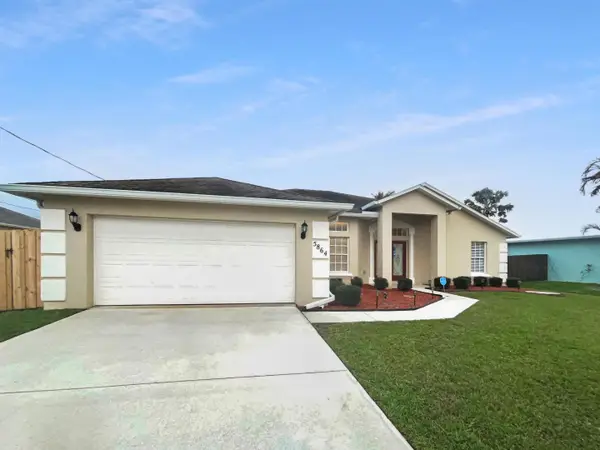 5864 NW Hann Drive, Port St Lucie, FL 34986