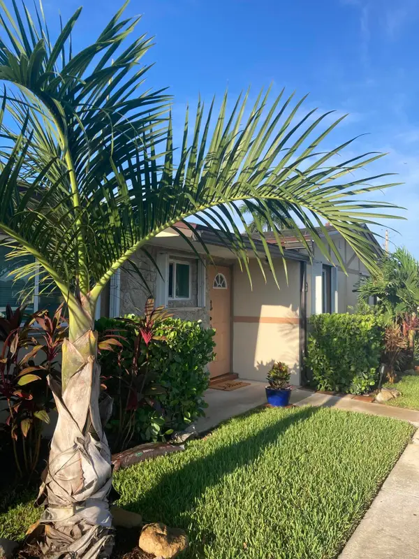 2847 Ashley Drive W #G, West Palm Beach, FL 33415