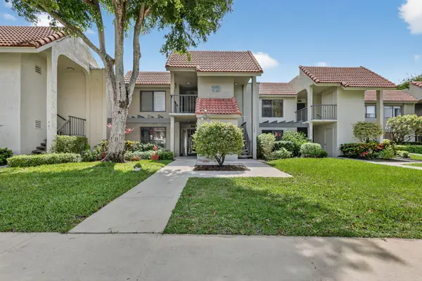 5561 Fairway Park Drive #203, Boynton Beach, FL 33437
