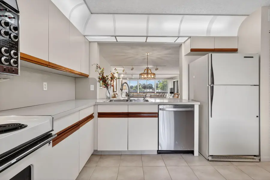 5561 Fairway Park Drive #203, Boynton Beach, FL 33437 - #3