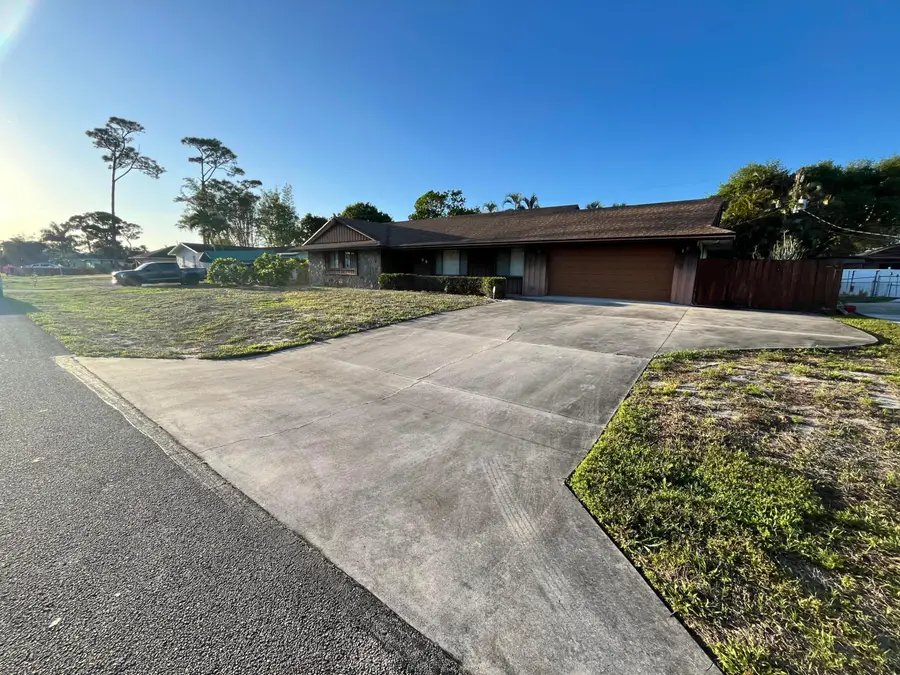 68 W Arch Drive, Greenacres, FL 33467 - #3