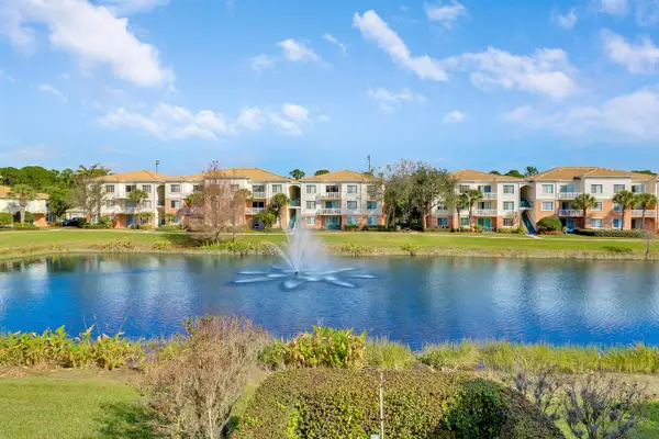 4302 Myrtlewood Circle E, Palm Beach Gardens, FL 33418