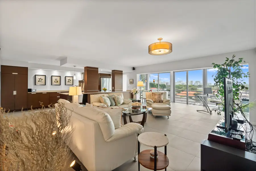 3050 NE 47th Court #402, Fort Lauderdale, FL 33308 - #2