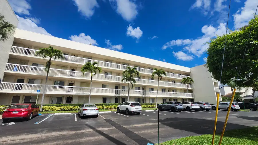 3146 Via Poinciana #414, Lake Worth, FL 33467 - #3