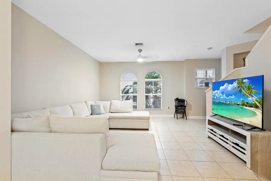 1033 NE 17th Way #2003, Fort Lauderdale, FL 33304 - #2