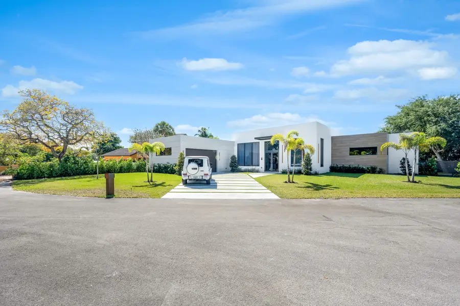 1000 SW 93rd Avenue, Plantation, FL 33324 - #2