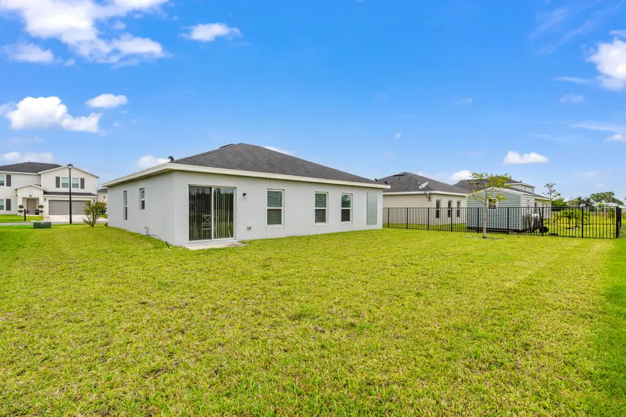 177 Dabou Loop, Belle Glade, FL 33430 - #3