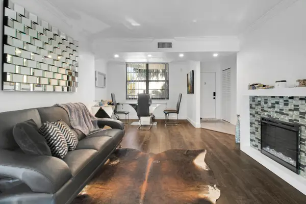 3450 Blue Lake Drive #305, Pompano Beach, FL 33064