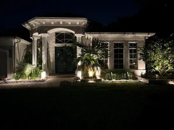 8019 S Savannah Circle, Davie, FL 33328